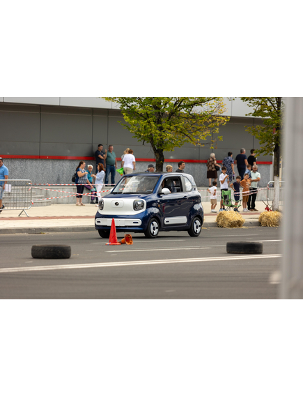 Masina electrica Aigo M1 urbana - autonomie 180 km, 4 locuri, permis B1, Albastru