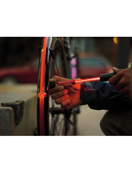 Pompa Manuala Bicicleta Topeak Rocket Iglow Mini Tig-Mr02 - Negru, imaginea nr. 3 Pompa Manuala Bicicleta Topeak Rocket Iglow Mini Tig-Mr02 - Negru, imaginea nr. 3