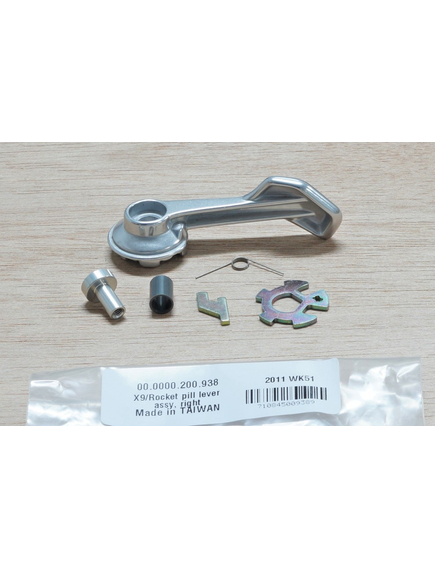 Pull Lever Assy 06 X9/07-09 X7/Rocket - Right, Silver, imaginea nr. 2